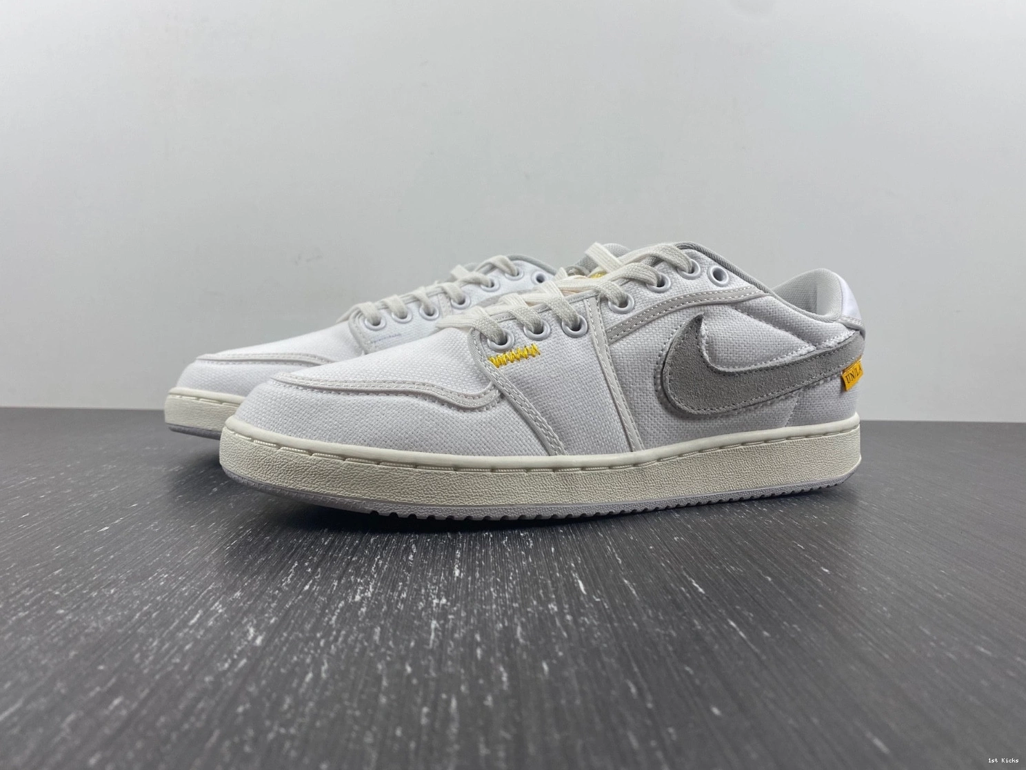 DO8912-101 Jordan Low SP AJKO  1 Retro White Canvas Union 1022